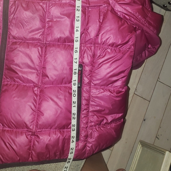 Eddie Bauer winter coat berry 4x EUC - Picture 6 of 8